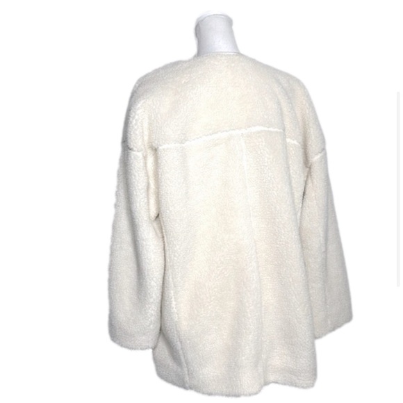 Gap Womens Cream Sherpa Cocoon Jacket MP Teddy Fleece Lined Cozy Fall Winter - Picture 3 of 10